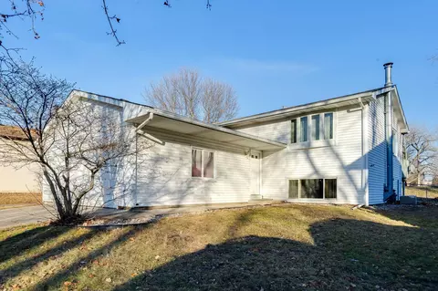 10441 Palm St NW, Coon Rapids, MN 55433