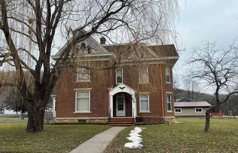 530 Division St, Millville, MN 55957