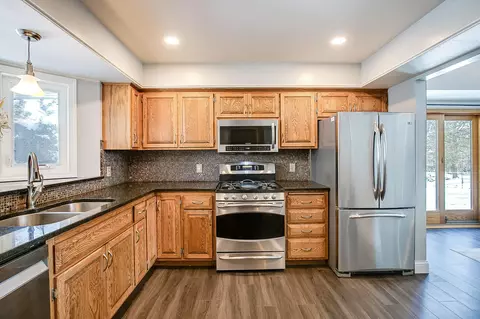 916 Ludwig Ave N, Champlin, MN 55316 photo 4