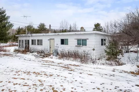 8681 Pequaywan Lake Rd, Duluth, MN 55803