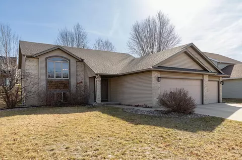 3702 Halling Pl SW, Rochester, MN 55902