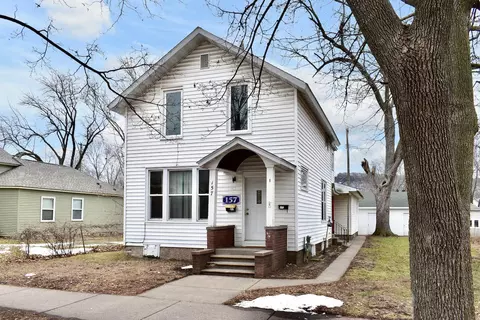 157 E Sanborn St, Winona, MN 55987