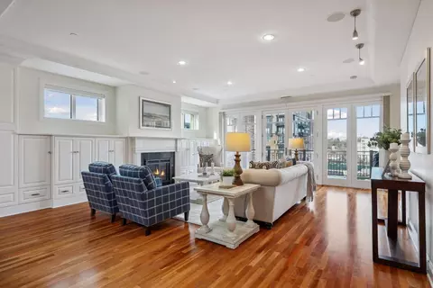 5000 France Ave S #42, Edina, MN 55410
