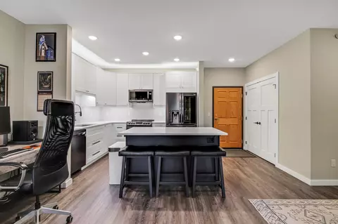 4824 E 53rd St #314, Minneapolis, MN 55417