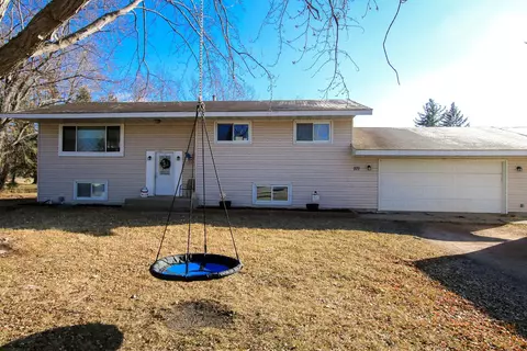571 State Ave S, New Germany, MN 55367