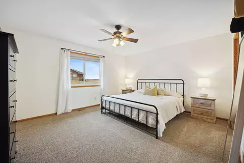 604 Cadillac Rd, Marshall, MN 56258 photo 10