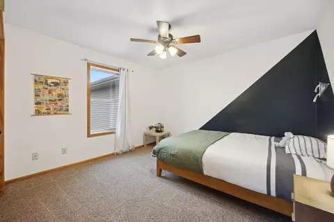 604 Cadillac Rd, Marshall, MN 56258 photo 15