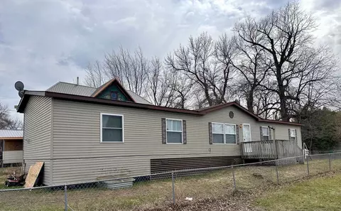 113 4th St S, Grove City, MN 56243