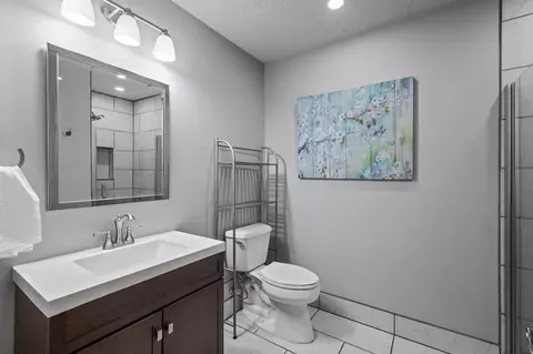 Bath - 4725 Townline Rd, Independence, MN 55357 photo 8 of 9