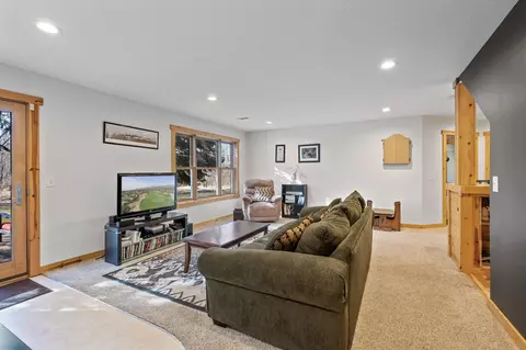 Living - 4725 Townline Rd, Independence, MN 55357 photo 7 of 10