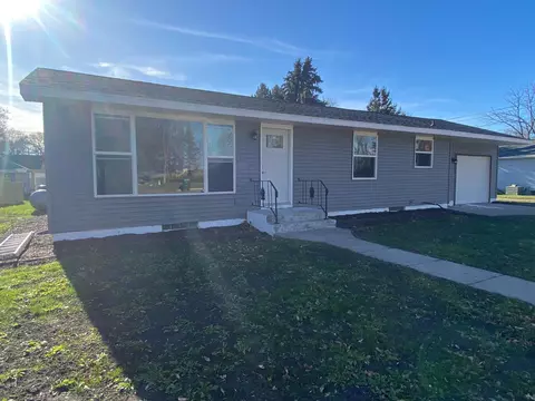 314 NE Dakota Ave, Pennock, MN 56279