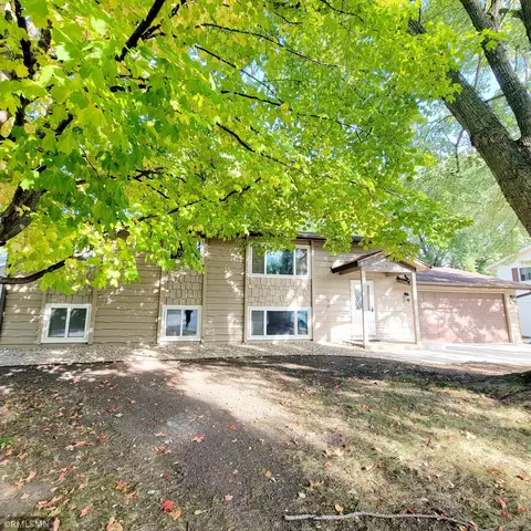 71 W Louis St, Elko New Market, MN 55054