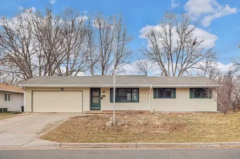 6080 Linden Rd, Woodbury, MN 55125