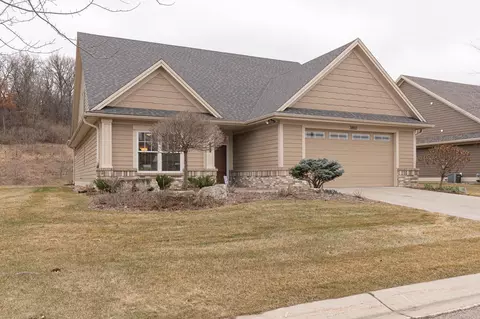 3802 Patio Ln SW, Rochester, MN 55902