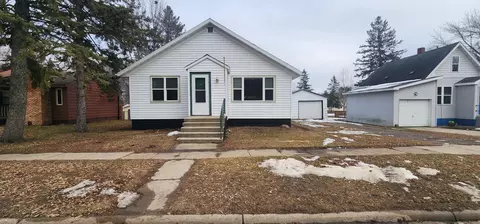 414 8th St NE, Staples, MN 56479