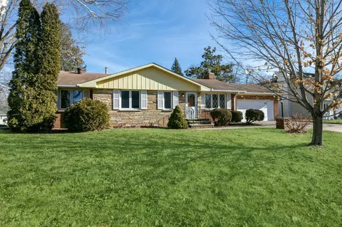 1261 Highview Dr, New Brighton, MN 55112
