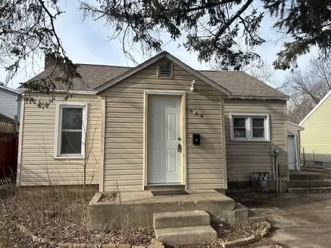 1436 12th Ave, Windom, MN 56101