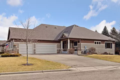 1215 Lakemoor Pl, Woodbury, MN 55129