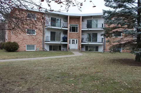 1150 Dellwood St S #102, Cambridge, MN 55008