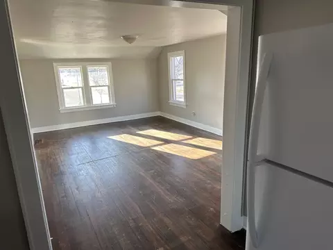 536 5th St NW, Faribault, MN 55021 photo 2
