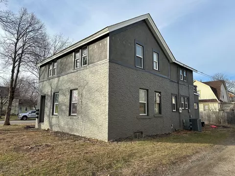 536 5th St NW, Faribault, MN 55021