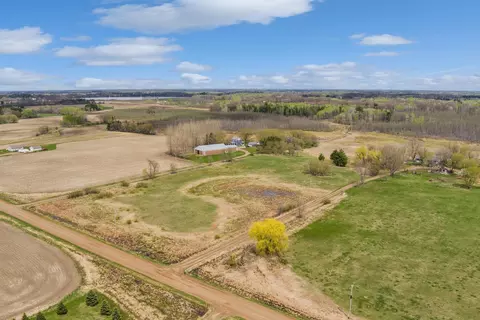 1222 Legend St, Mora, MN 55051