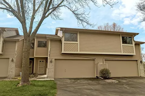 15197 Patricia Ct, Eden Prairie, MN 55346