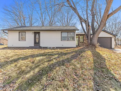 4975 Minnesota St SE, Prior Lake, MN 55372