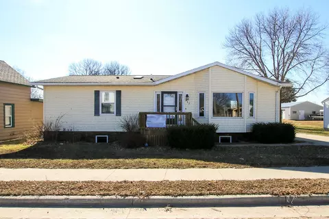 417 Main St, Courtland, MN 56021