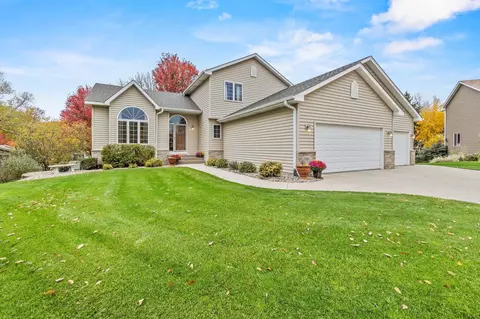 1084 Scenic Ct, Delano, MN 55328