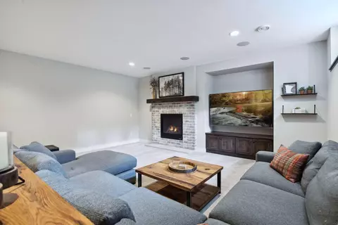 9235 Eagle Ridge Rd, Chanhassen, MN 55317 photo 60