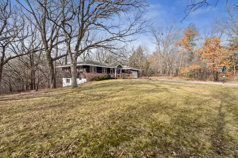 750 Hackmore Dr, Eagan, MN 55123 photo 2