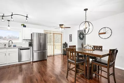 Dining - 2126 N Robin Ave, Duluth, MN 55811 photo 4 of 4