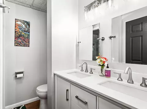 Bath - 2126 N Robin Ave, Duluth, MN 55811 photo 3 of 4