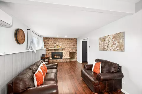 Living - 2126 N Robin Ave, Duluth, MN 55811 photo 7 of 7
