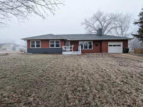 1109 W Ash Ave, Olivia, MN 56277