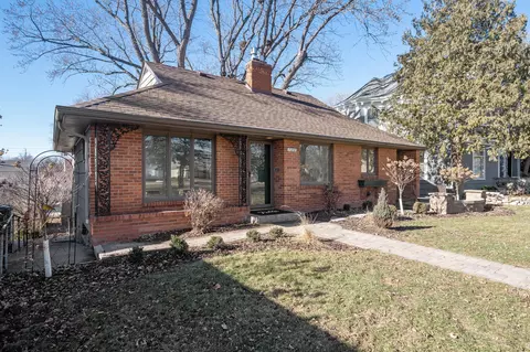 126 11th Ave N, Hopkins, MN 55343