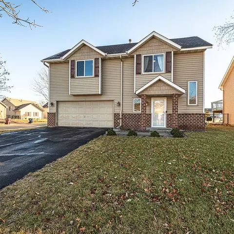 301 12th St, Farmington, MN 55024