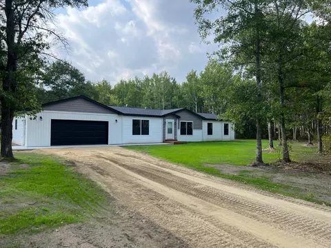 1901 Red Rose Dr, Bemidji, MN 56601