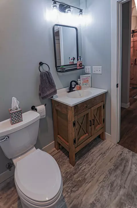 Bath - 44419 Nitche Lake Rd, Perham, MN 56573 photo 12 of 12