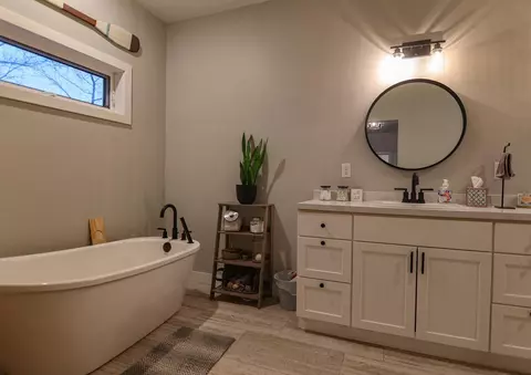 Bath - 44419 Nitche Lake Rd, Perham, MN 56573 photo 1 of 12