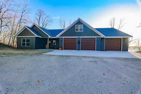 Exterior - 44419 Nitche Lake Rd, Perham, MN 56573 photo 3 of 19
