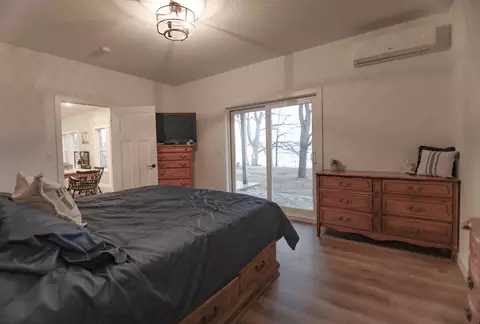 Bedroom - 44419 Nitche Lake Rd, Perham, MN 56573 photo 2 of 8