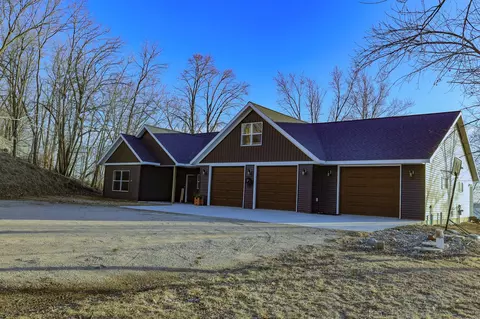 Exterior - 44419 Nitche Lake Rd, Perham, MN 56573 photo 2 of 19