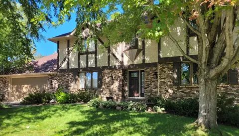 3040 13th Ter NW, New Brighton, MN 55112