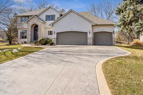 3720 Bailey Ridge Dr, Woodbury, MN 55125