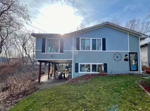 340 Morton St E, Saint Paul, MN 55107