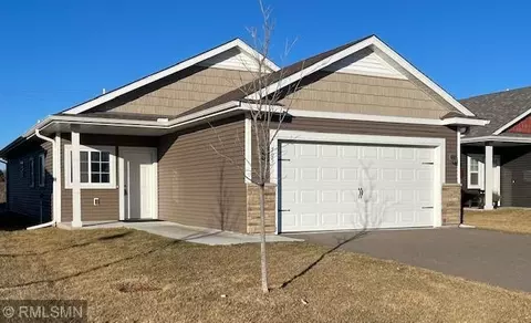 705 Cherrywood Ln NE, Isanti, MN 55040