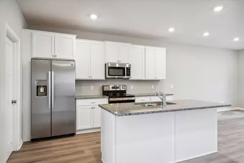 21761 Marsh View Blvd, Rogers, MN 55374