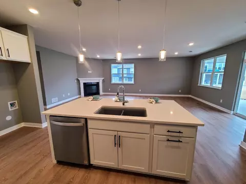 Kitchen - 13111 Bauer Dr N, Champlin, MN 55316 photo 8 of 9